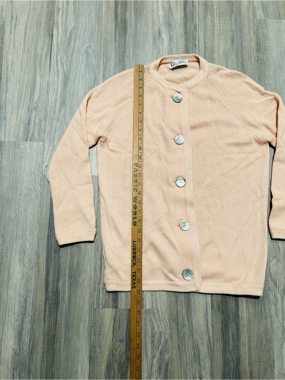 Vintage 60s 70s Hadley Cashmere Souffle Peach Knit Cardigan Sweater size 38 - Picture 5 of 8